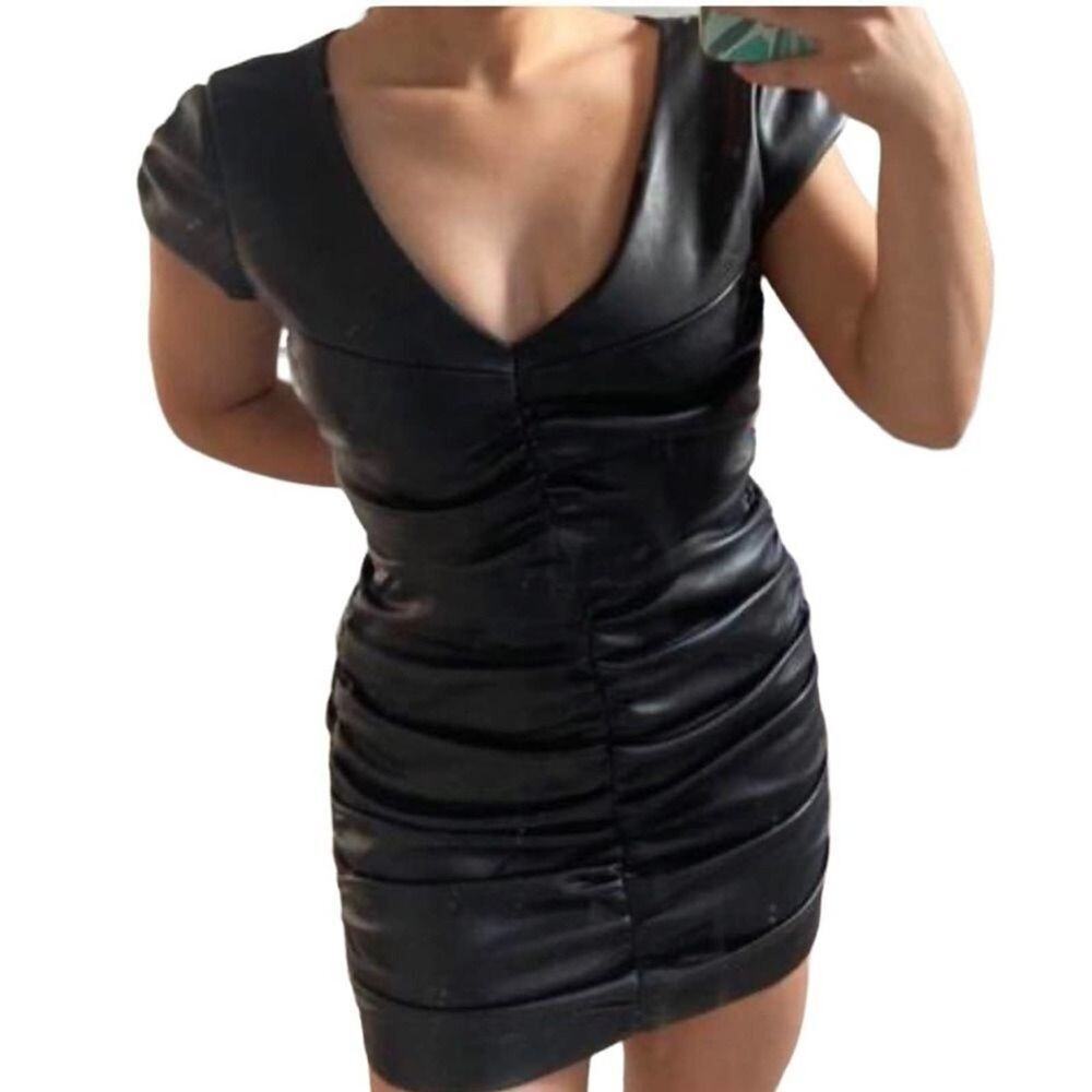 ZARA FAUX LEATHER SCALLOP MINI BLACK DRESS SIZE M